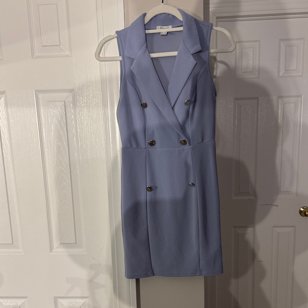 Revamped Sleeveless Double-Breasted Lavender Midi Dress